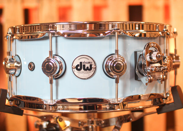 DW 5.5x14 Collector's Maple Solid Sky Blue Super Solid Snare Drum - SO#1288932