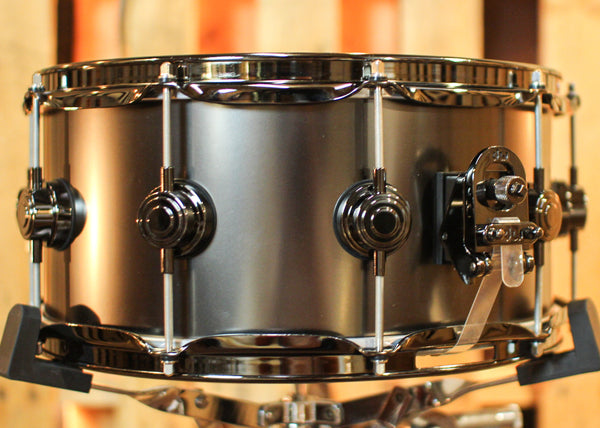 DW 6.5x14 Collector's Satin Black over Brass w/ Black Nickel Snare Drum - DRVD6514SVNBK