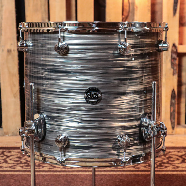 DW Performance Pewter Oyster Stage Drum Set - 18x22, 8x10, 9x12, 14x16