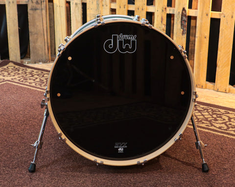 DW Performance Turquoise Oyster Bass Drum - 18x22