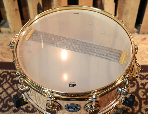 DW Collector's Gloss Lacquer Over Quilted Maple Snare Drum - 5.5x14 - SO#1234297